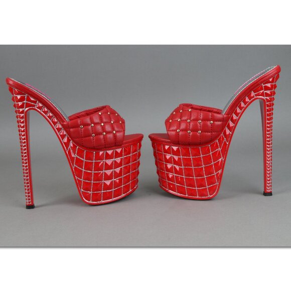 Looking for extreme high heels. At least 5" - Picture 3 of 5